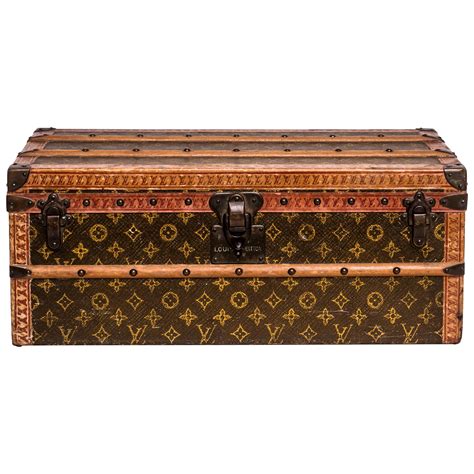 louis vuitton flower trunk